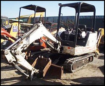 Bobcat 325 - specs, photos, videos and more on TopWorldAuto