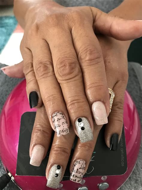 Acrylic nails nails art nude nails Decoración de uñas Uñas Decoración de unas