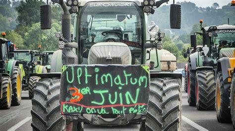 Colère des agriculteurs levée des blocages à la frontière franco