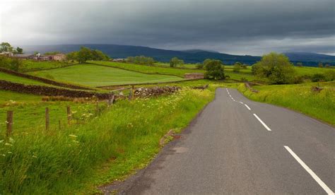 Cumbrian Countryside Places To Visit Countryside Lake