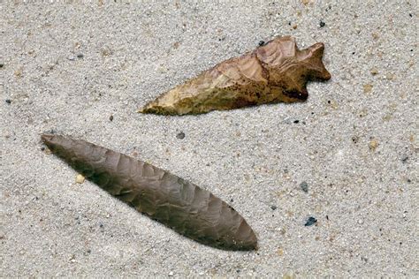 Native American Flint Arrowheads Photograph By Science Photo Library