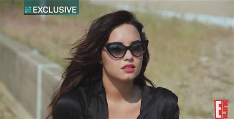 Demi - E Online - Behind The Scenes (Elle) - Demi Lovato Photo ...