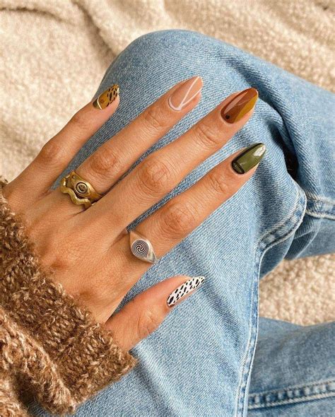 The Best Non Toxic Nail Looks For Fall Fall Nail Trends Almond