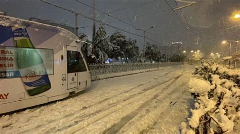 İstanbul da tramvay seferleri yeniden başladı