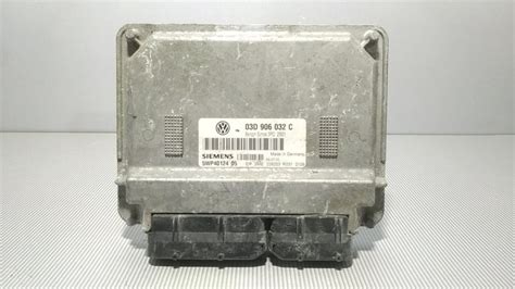 ELEKTRONIKA MOTORA VW POLO 01 05 03D906032C