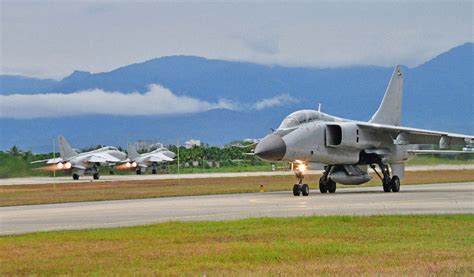 日夜鏖戰：航空兵某旅跨晝夜飛行訓練 新華網