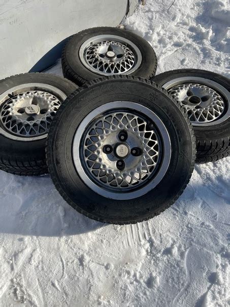 Rial r13 Цена 13000 Параметры: r13 4/100 5.5j et38 цо 57.1мм В хорошем ...