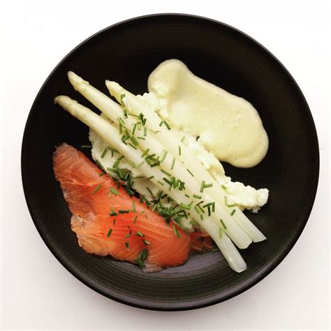 Asperges Met Hollandaise En Zalm Sharemyfood Be