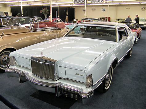 Lincoln Continental Mark Series История модели фотогалерея и список