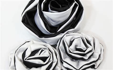 Black And White Lamour Rosettes