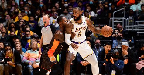 Lebron James Notches 30 Point Triple Double To Lead Lakers Past Cole