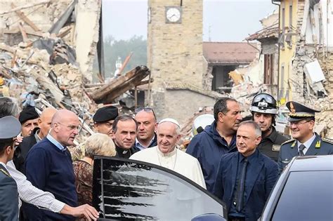 Papa Francesco Sui Luoghi Del Terremoto Giornale Di Brescia