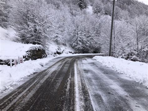 Dëborë në alpe dhe reshje shiu në të gjithë territorin Gazeta