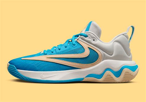 Nike Giannis Immortality 3 First Look | SneakerNews.com