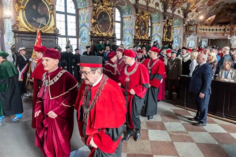 Nadanie Tytu U Doktora Honoris Causa Prof Dr Hab Piotrowi