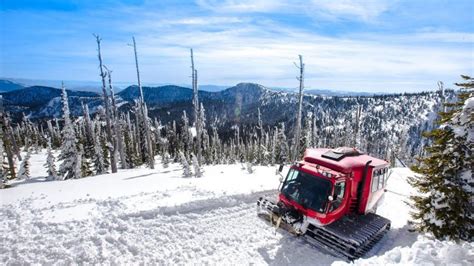 Cat Skiing in Montana| Cat Skiing Revelstoke