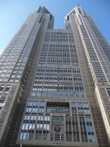 東京都庁第一本庁舎の紹介 地図〈アクセス〉と写真 東京都新宿区西新宿