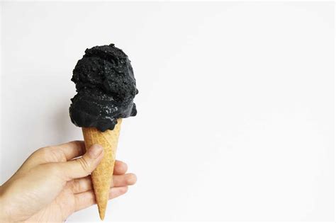 Charcoal Ice Cream | East Meets Kitchen