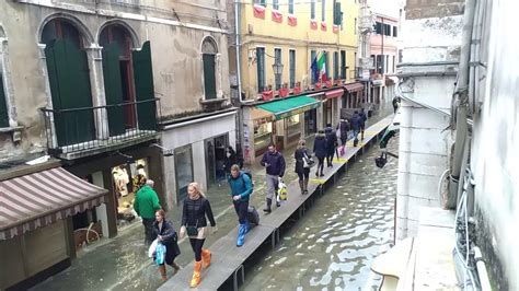 Acqua Alta A Venezia 13 Novembre 2019 Ore 8 30 Sirena Marea