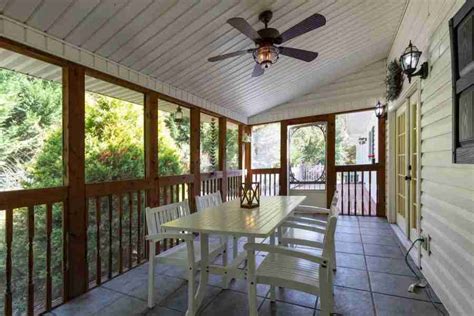 Sensational Screened Porch Ideas For Your Mobile Home • Mhl