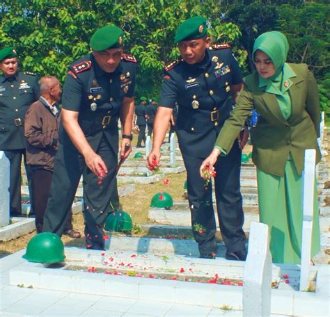 Hut Ke Kodam Iii Siliwangi Tni Di Kota Cirebon Ziarah Dan Tabur