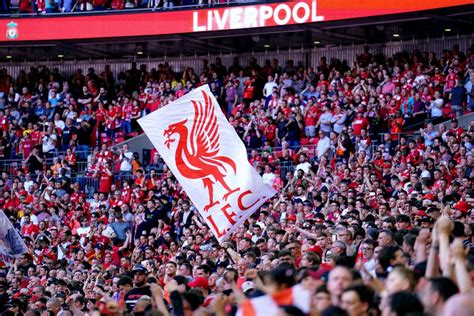 Liverpool Fans: the infamous Kopites - Calcio Deal