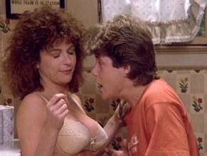 DINAH MANOFF Nude AZNude