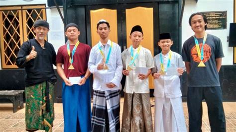 Santri Yatim Piatu Asuhan Ponpes Laskar Langit Margaluyu Manonjaya