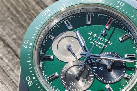 【F】 Hands-On: The Very Green Zenith Chronomaster Sport