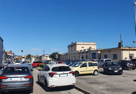 Osimo Stazione Polemiche Dopo Gli Atti Vandalici Ai Danni Della Scuola