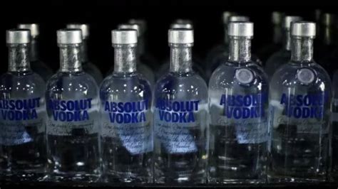 Водка Absolut не будет экспортироваться в Россию: решение возобновить ...