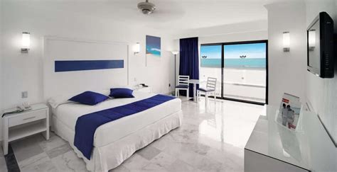 Hotel Riu Caribe | Beach Hotels & Resorts