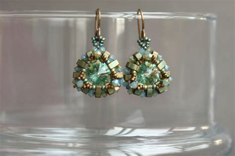 Tutorial For Creating A Beautiful Pair Of Earrings Using Mm