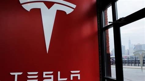 Tesla Could Start Cybertruck Deliveries in Mid-2023: Elon Musk - Techno ...