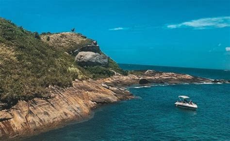 Praia Da Bacutia Guia Completo Desse Pequeno Para So Em Guarapari