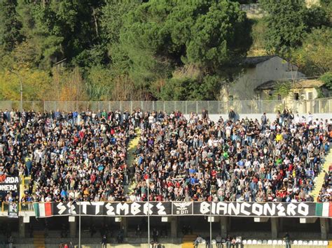 Ascoli Calcio Ultras Non C Calcio Senza Tifosi Cityrumors