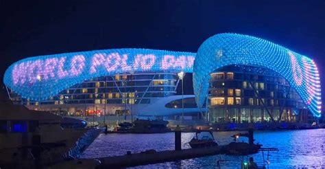 Abu Dhabis Iconic Landmarks Light Up To Mark World Polio Day Dubai