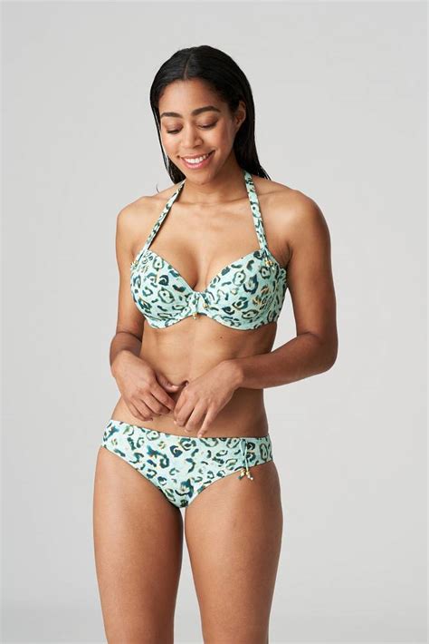 Hot Sexy Amanda Edlen Bikini Pics