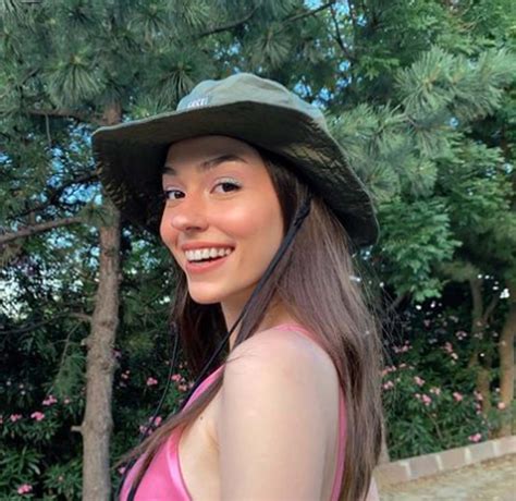 Duy Beni Hazal kimdir? Meltem Akçöl kimdir, nereli, kaç yaşında 