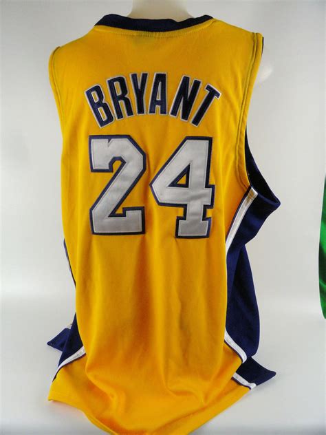 Lot Detail - Kobe Bryant Autographed NBA Finals Jersey