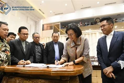 Resmi Naik Persen Sri Mulyani Akan Transfer Kenaikan Gaji Pns