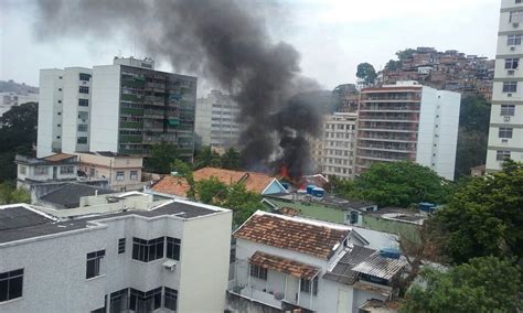 Bombeiros são acionados para incêndio em Vila Isabel Zona Norte do Rio