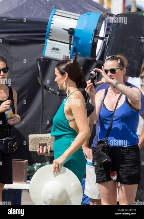 9 Hot Sexy Emma Pierson Bikini Pics