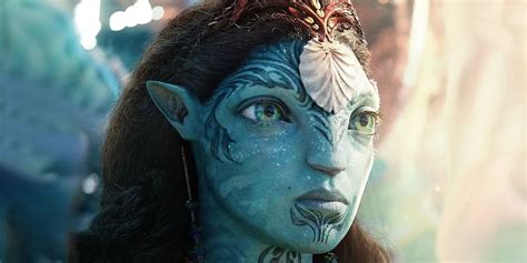 Why Kate Winslet's Avatar 2 Character Doesn't Trust Jake & Neytiri