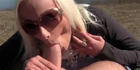 Hot Blonde Big Tit MILF Gives Nice Blowjob Tnaflix