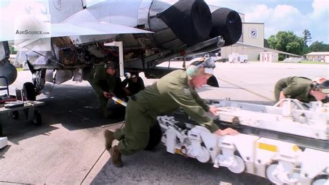 U S Marine Corps F A 18 Jet Engine Maintenance Youtube