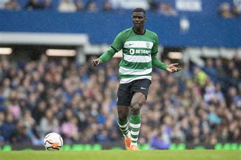 City are monitoring Sporting Lisbon defender Ousmane Diomande.