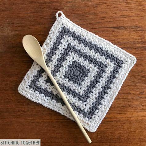 18 Beautiful Potholder And Hot Pad Crochet Patterns Crochet Life