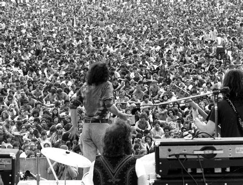 janis joplin woodstock woodstock  legend  chaos  dw