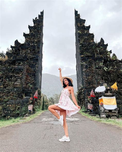 Bali Handara Gate Gerbang Instagramable Di Bali Utara